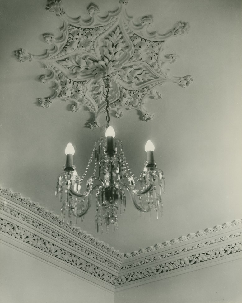 Chandelier and medallion in the ballroom of Afton Villa Planation